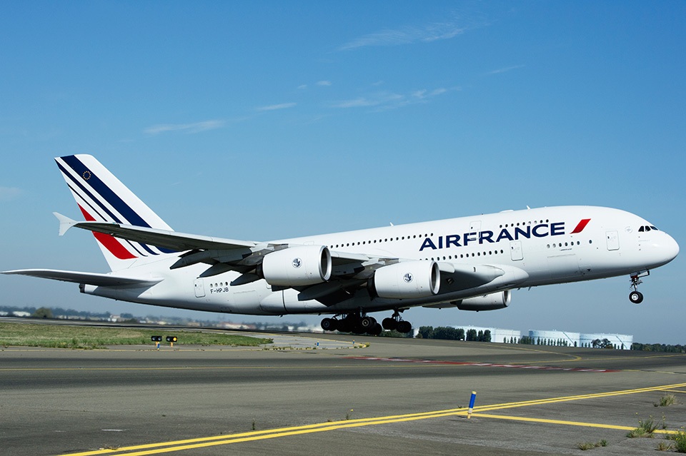 Лечу в канаду. АИР Франс. Air France в Москве. Аэрофранс-Люфтганза. Air France Fly 406.