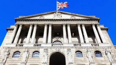 Замглавы ЦБ Великобритании призвал защитить криптоинвесторов