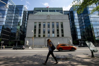 Банк Канады призывает ускорить легализацию крипторынка