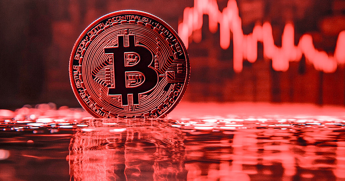 Крупный шорт на $450 млн: биткоин удерживается выше $84 000