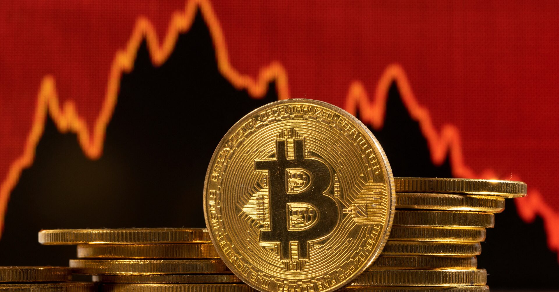 BTC и акции проигнорировали данные по инфляции и откатились после тарифных новостей